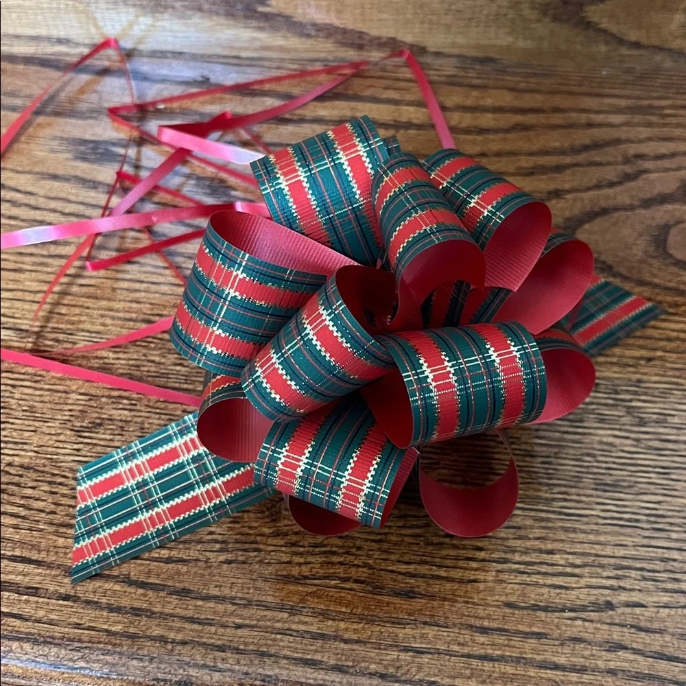 Lot of 12 Red, Green and Gold Tartan Plaid Holiday Christmas Pull Bow Ribbons
